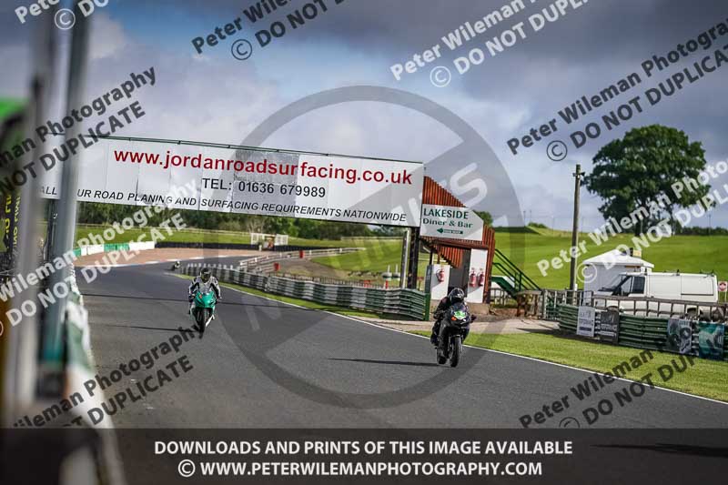 enduro digital images;event digital images;eventdigitalimages;mallory park;mallory park photographs;mallory park trackday;mallory park trackday photographs;no limits trackdays;peter wileman photography;racing digital images;trackday digital images;trackday photos
